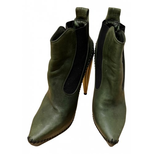 Pre-owned Alexander Mcqueen Leather Ankle Boots In Green