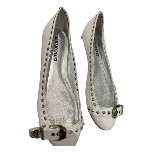 Pre-owned Emilio Pucci Leather Ballet Flats In White