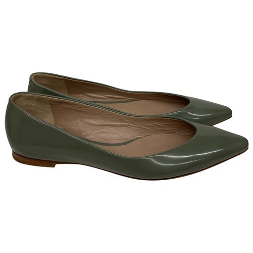 Pre-owned Chloé Ballet Flats In Green