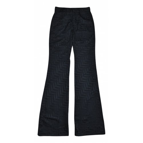 Pre-owned Gucci Silk Trousers In Black