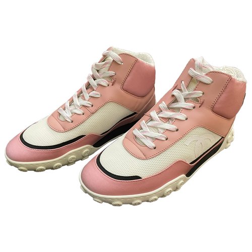 Pre-owned Chanel Leather Trainers In Pink