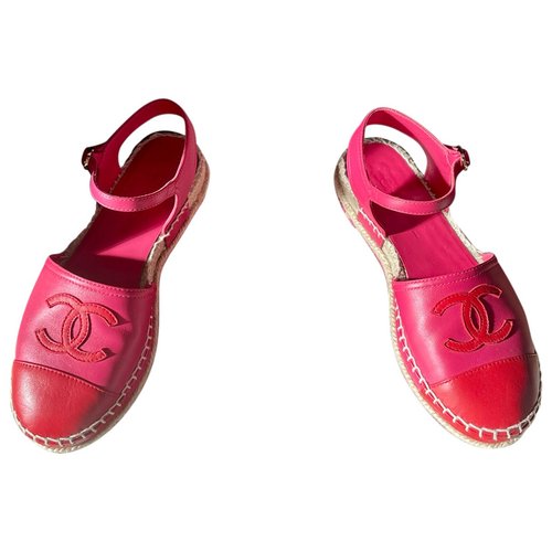 Pre-owned Chanel Leather Espadrilles In Pink