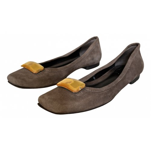 Pre-owned Fendi Ballet Flats In Brown