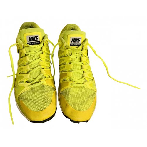 Pre-owned Nike Low Trainers In Yellow