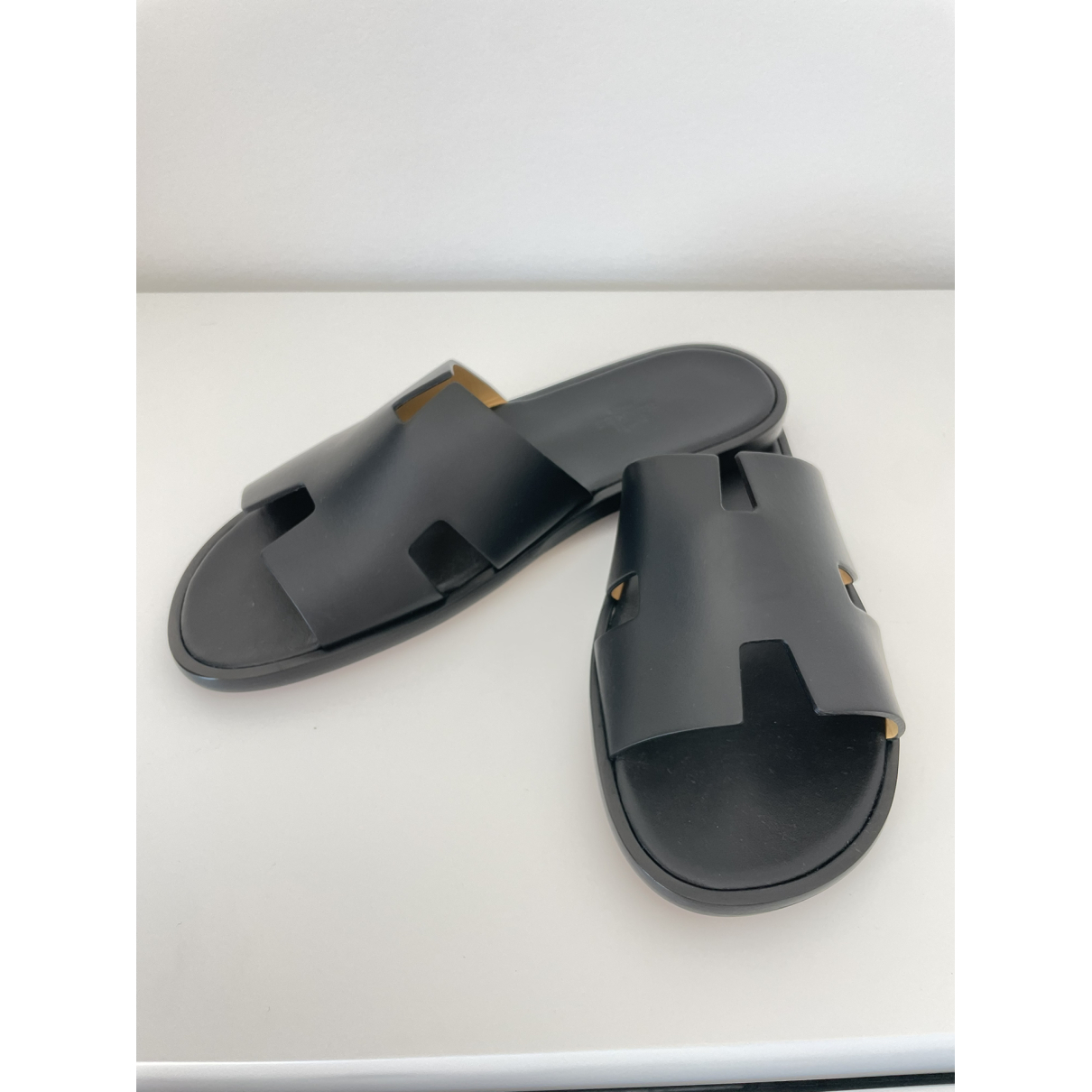 Black Izmir Leather Sandals